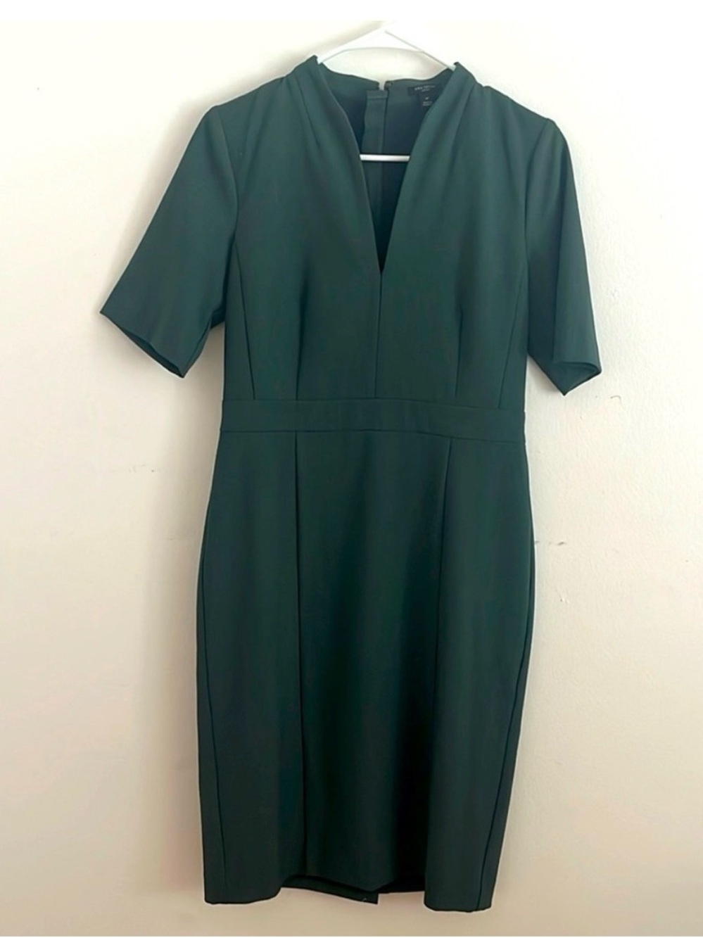 Ann Taylor 4P Dark Green V-Neck Sheath Dress